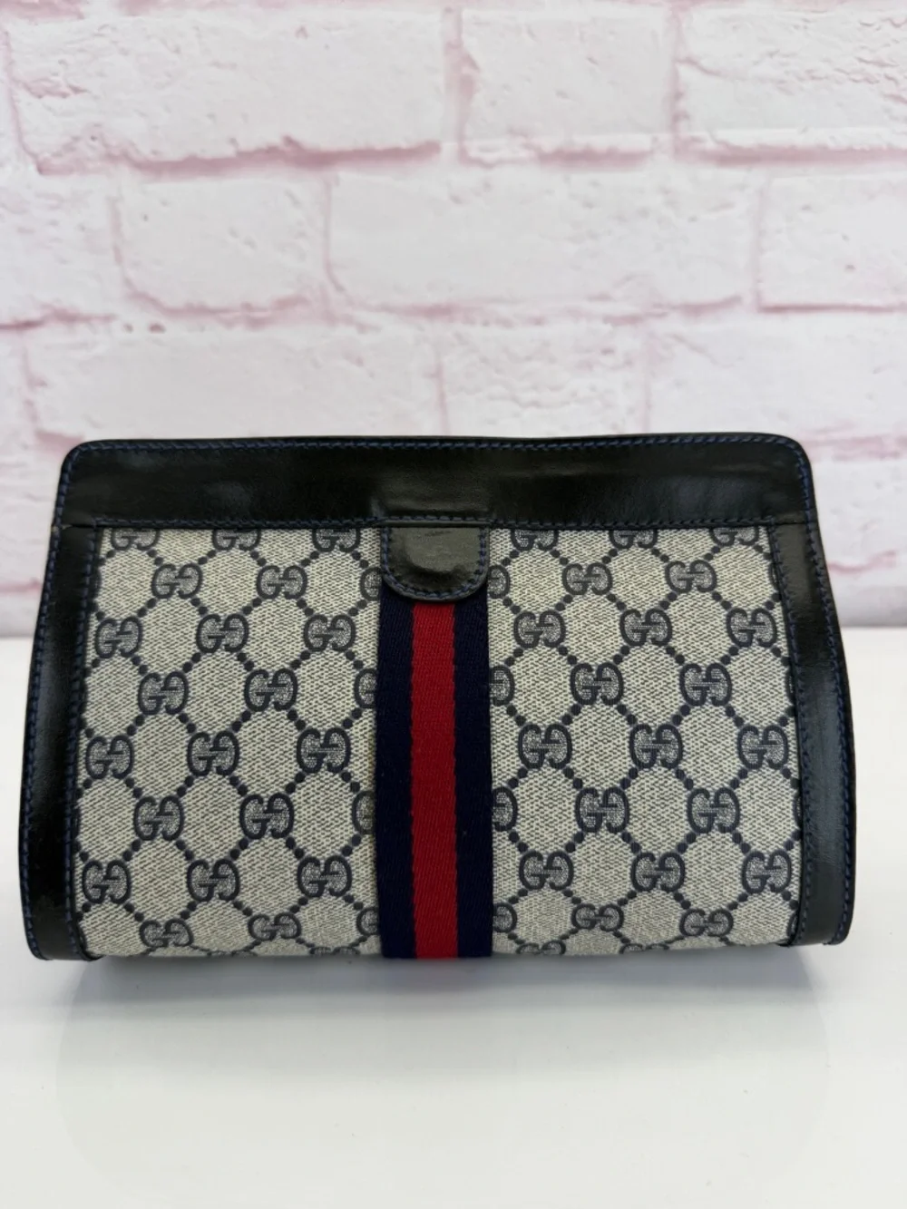 Gucci Vintage Sherry Line Navy-Red Stripe GG Supreme Canvas Clutch